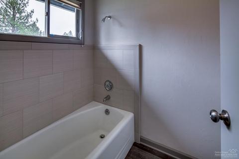 19420 Apache Rd, Bend, OR 97702 photo 16