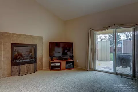 20033 Powers Rd, Bend, OR 97702 photo 6