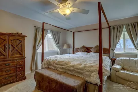 20033 Powers Rd, Bend, OR 97702 photo 11