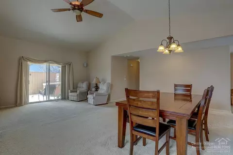 20033 Powers Rd, Bend, OR 97702 photo 4