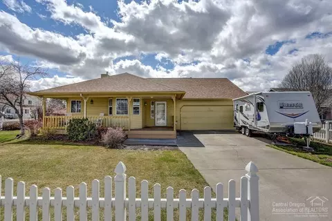 20033 Powers Rd, Bend, OR 97702 photo 1