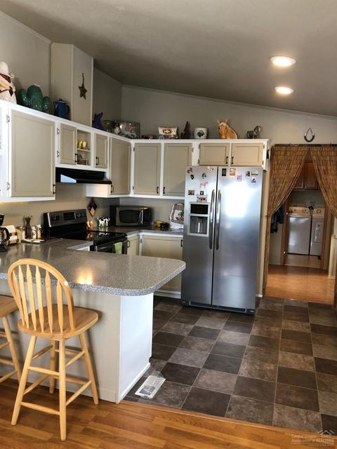 15938 Cascade Ln, La Pine, OR 97739 photo 8