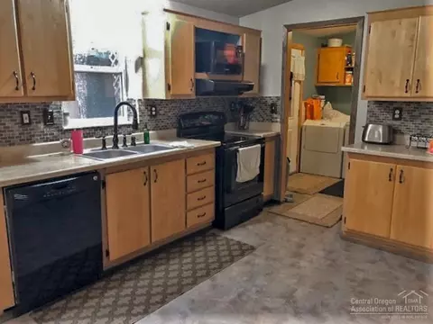 53346 Pole Pine Rd, La Pine, OR 97739 photo 4