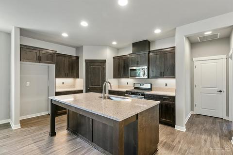 51856 Trapper George Ln, La Pine, OR 97739 photo 8