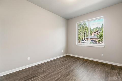 51856 Trapper George Ln, La Pine, OR 97739 photo 17
