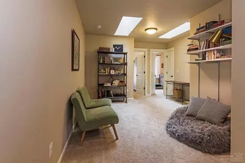 20811 NE Boulderfield Ave, Bend, OR 97701 photo 9