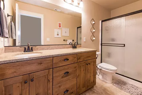 20811 NE Boulderfield Ave, Bend, OR 97701 photo 12