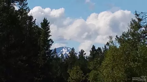 56135 Solar Dr, Bend, OR 97707 photo 1