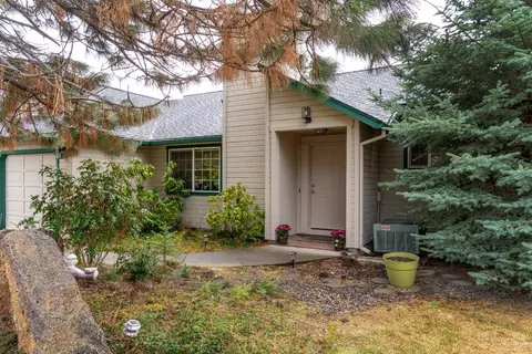 61245 Victory Loop, Bend, OR 97701 photo 3