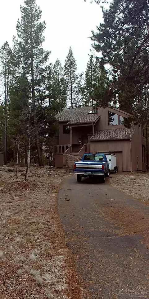 57745 Filbert Ln, Sunriver, OR 97707 photo 1