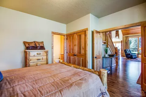 57654 Golden Eagle Ln, Sunriver, OR 97707 photo 17