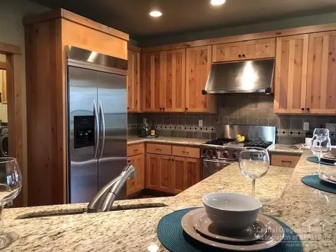 57654 Golden Eagle Ln, Sunriver, OR 97707 photo 5