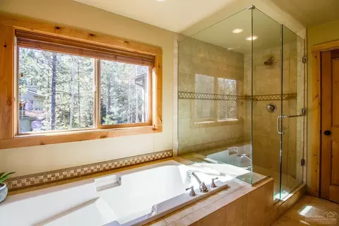 57654 Golden Eagle Ln, Sunriver, OR 97707 photo 13