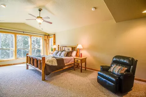 57654 Golden Eagle Ln, Sunriver, OR 97707 photo 12