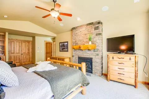 57654 Golden Eagle Ln, Sunriver, OR 97707 photo 11