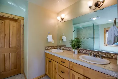 57654 Golden Eagle Ln, Sunriver, OR 97707 photo 15