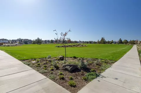 2966 NE Flagstone Ave, Bend, OR 97701 photo 24