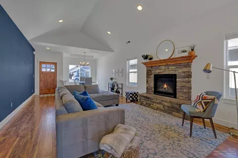 2966 NE Flagstone Ave, Bend, OR 97701 photo 8