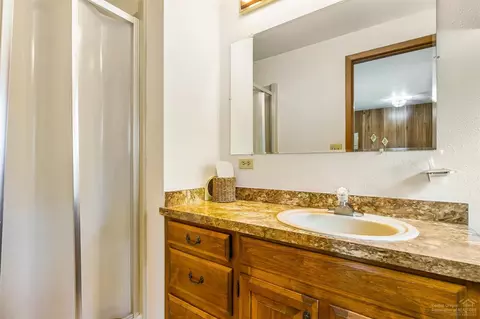 63236 Overtree Rd, Bend, OR 97701 photo 20
