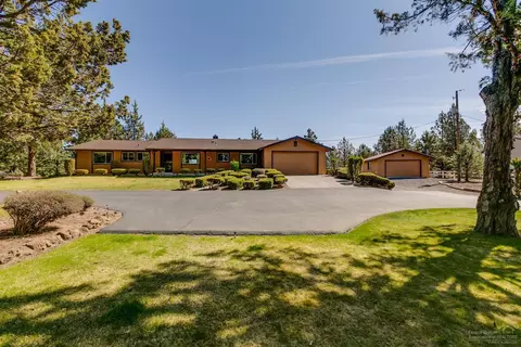 63236 Overtree Rd, Bend, OR 97701 photo 1