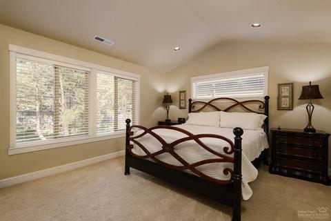 20430 Jacklight Ln, Bend, OR 97702 photo 13