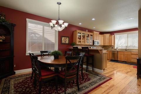 20430 Jacklight Ln, Bend, OR 97702 photo 3