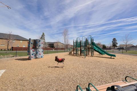 20430 Jacklight Ln, Bend, OR 97702 photo 23