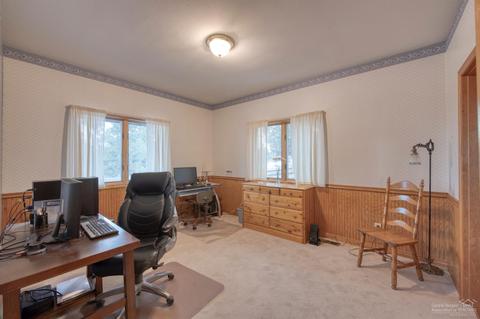 19192 Dusty Loop, Bend, OR 97703 photo 10