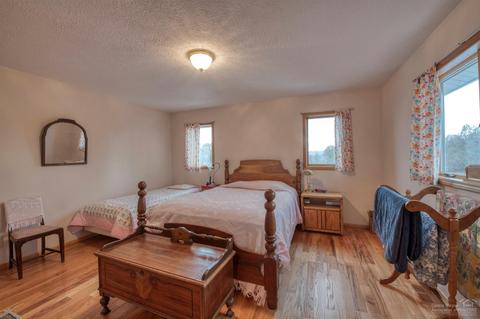 19192 Dusty Loop, Bend, OR 97703 photo 17