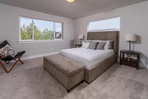 2872 NE Marea Dr, Bend, OR 97701 photo 9