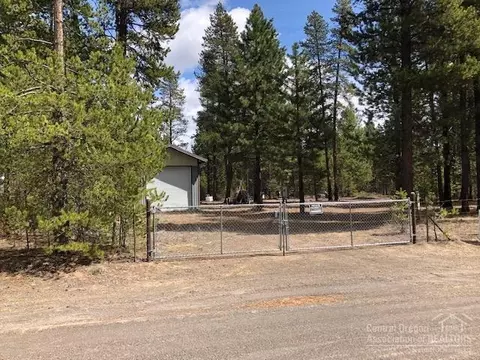 51480 Birch Rd, La Pine, OR 97739 photo 2