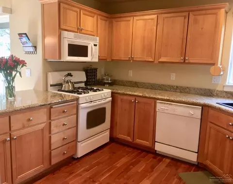 20662 Cherry Tree Ln, Bend, OR 97702 photo 7