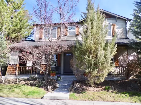 20662 Cherry Tree Ln, Bend, OR 97702 photo 1
