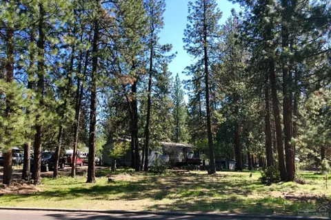 19717 SW Volare Ln, Bend, OR 97702 photo 3