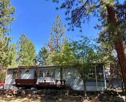 19717 SW Volare Ln, Bend, OR 97702 photo 2