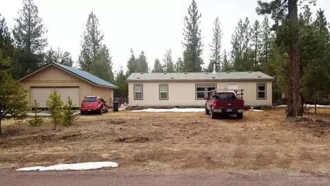 1252 Linda Dr, La Pine, OR 97739 photo 1