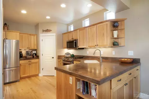 61442 Davis Lake Loop, Bend, OR 97702 photo 7