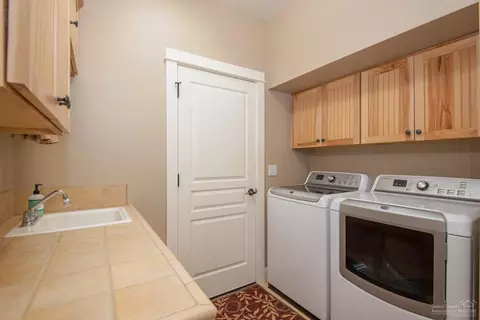 61442 Davis Lake Loop, Bend, OR 97702 photo 12