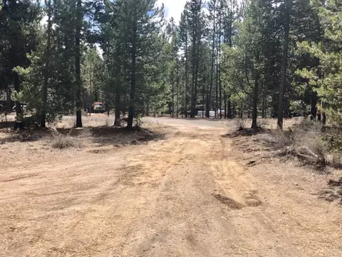 15744 Shellie Ln, La Pine, OR 97739 photo 13