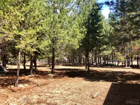 15744 Shellie Ln, La Pine, OR 97739 photo 14