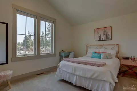 1919 NW Fields St, Bend, OR 97703 photo 20