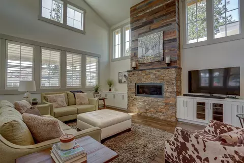 1919 NW Fields St, Bend, OR 97703 photo 6