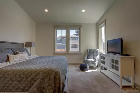 1919 NW Fields St, Bend, OR 97703 photo 16