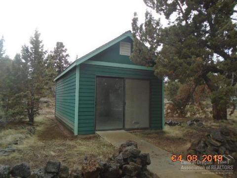 63554 Overtree Rd, Bend, OR 97701 photo 3