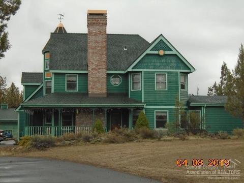 63554 Overtree Rd, Bend, OR 97701 photo 2