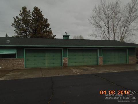 63554 Overtree Rd, Bend, OR 97701 photo 5