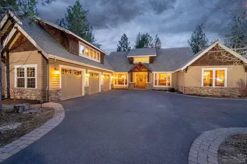 56419 Fireglass Loop, Bend, OR 97707 photo 2