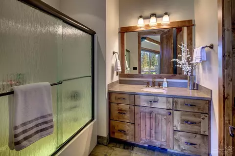60260 Sunset View Dr, Bend, OR 97702 photo 16