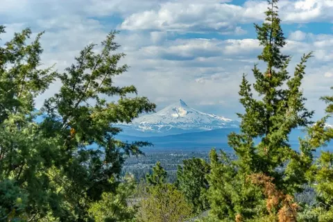 1205 NW Remarkable Dr, Bend, OR 97703 photo 24