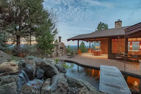 1205 NW Remarkable Dr, Bend, OR 97703 photo 9
